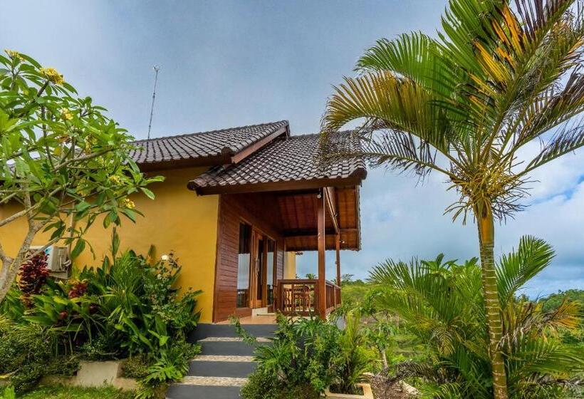 בית מלון כפרי Pini Sentana Village Nusa Penida