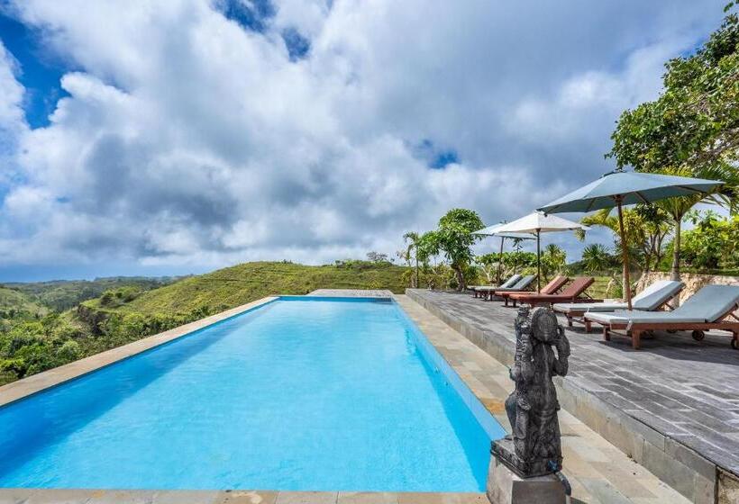 בית מלון כפרי Pini Sentana Village Nusa Penida