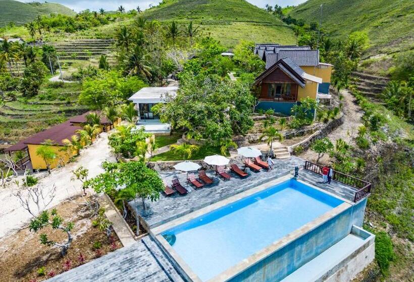 בית מלון כפרי Pini Sentana Village Nusa Penida