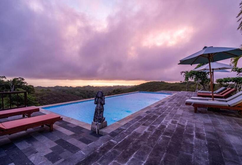 בית מלון כפרי Pini Sentana Village Nusa Penida