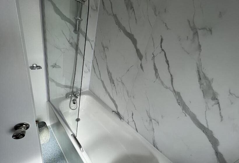 فندق Royal Suites Kirkcudbright