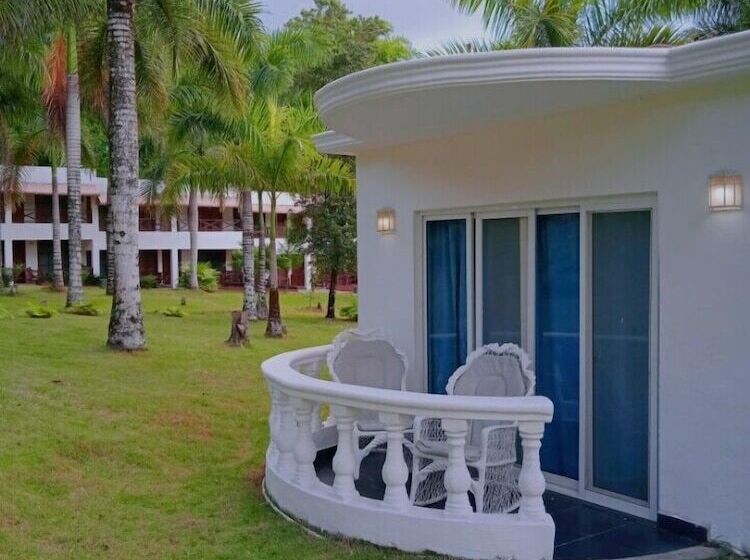 בית מלון כפרי Serapius Green