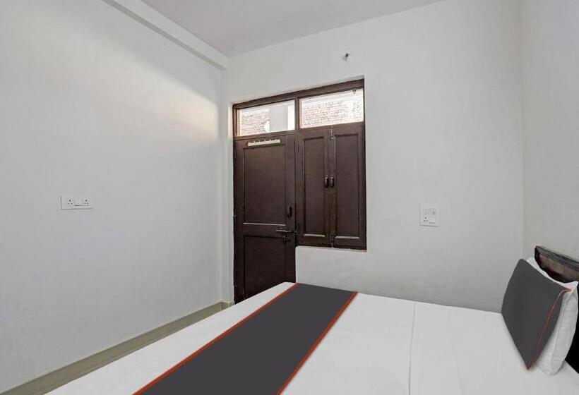 호텔 Spot On Mt White House