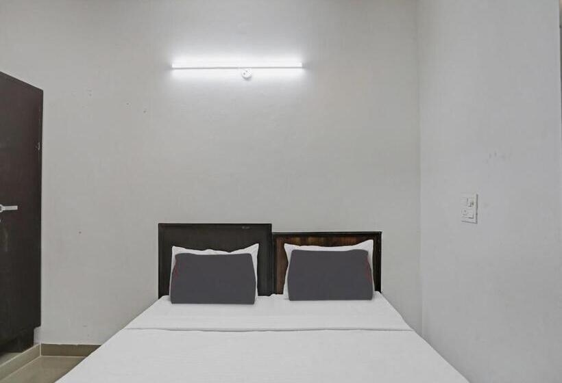 호텔 Spot On Mt White House