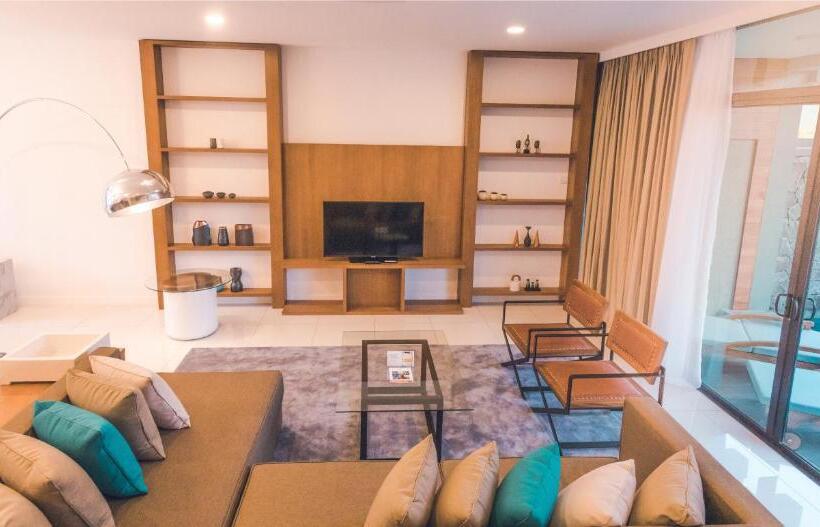 酒店 The Riyaz Lavanya