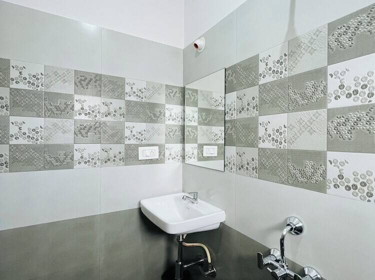 Отель Value Inn