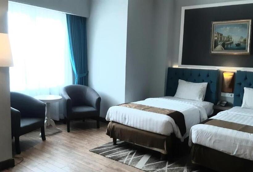 Luminor Hotel Palembang By Wh