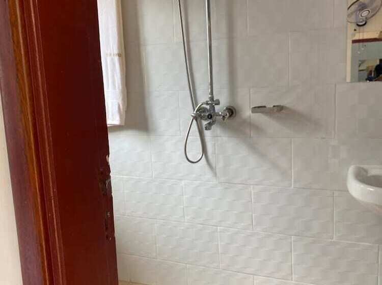 پانسیون Golden Cherries Guest House