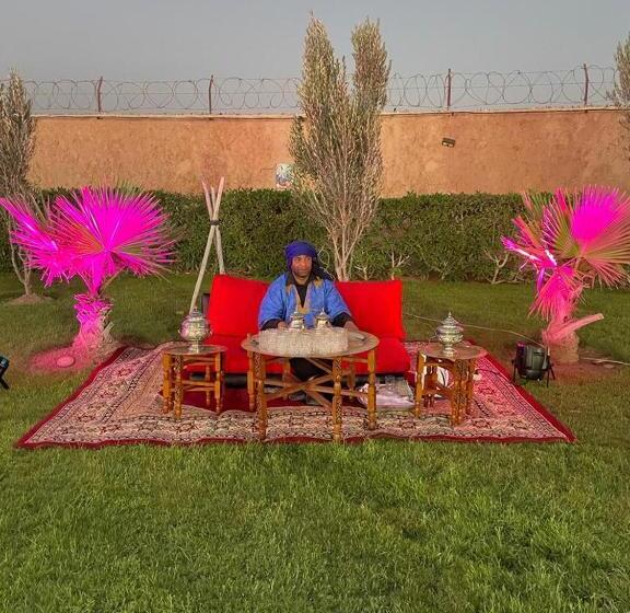 پانسیون Jnane Nina