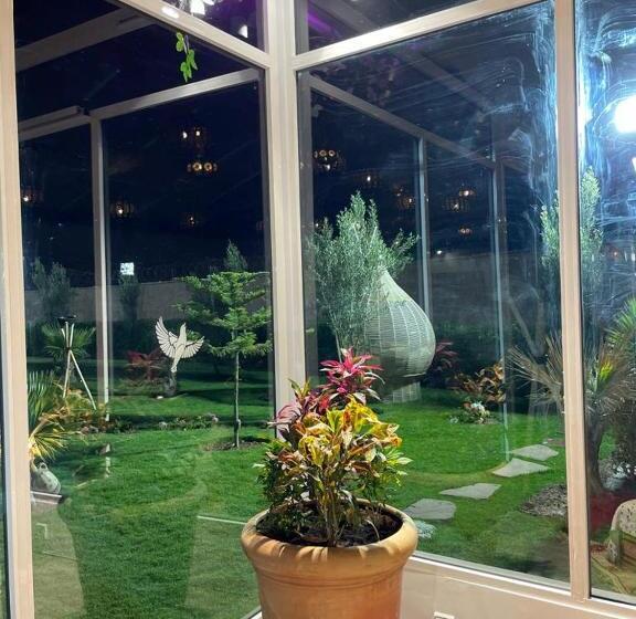 پانسیون Jnane Nina