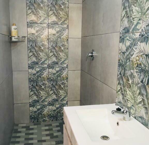 פנסיון Skills Tree 58 Pty Ltd