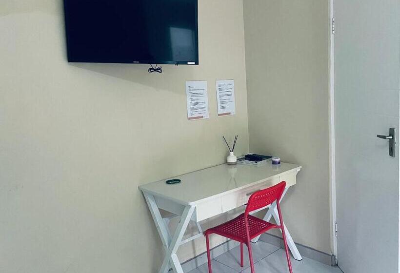 פנסיון Snamel Guest House Waterfall