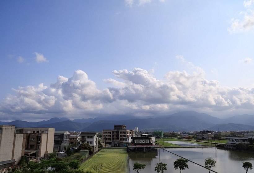 鴝花甜點民宿 Quhua Sweety B&b