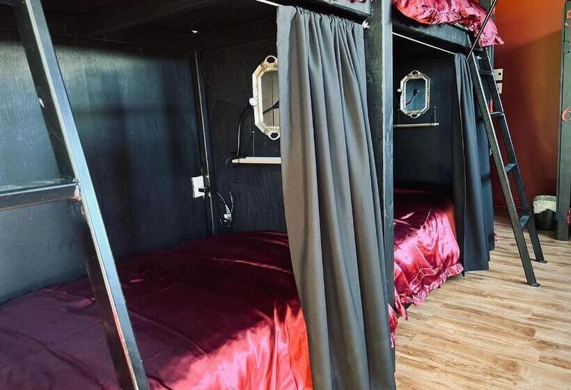 הוסטל Auberge Du Bon Yeu