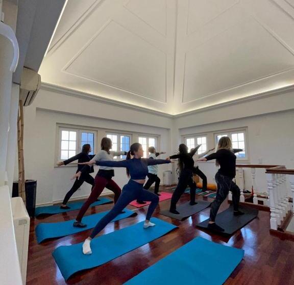 Общежитие Impact Beach House