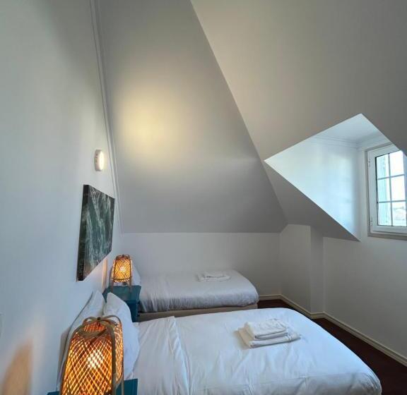 Общежитие Impact Beach House