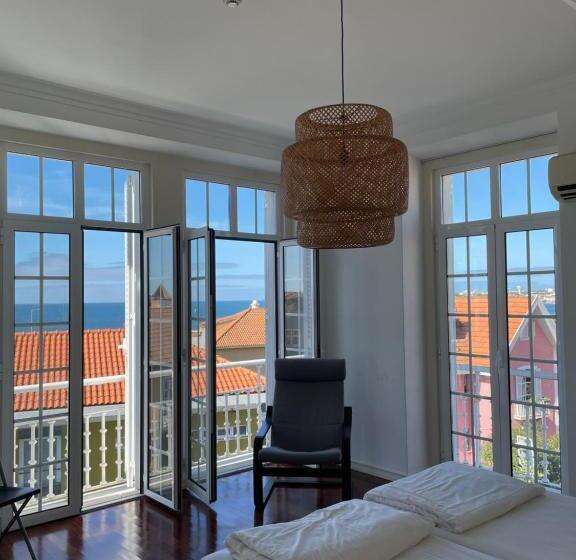 Общежитие Impact Beach House