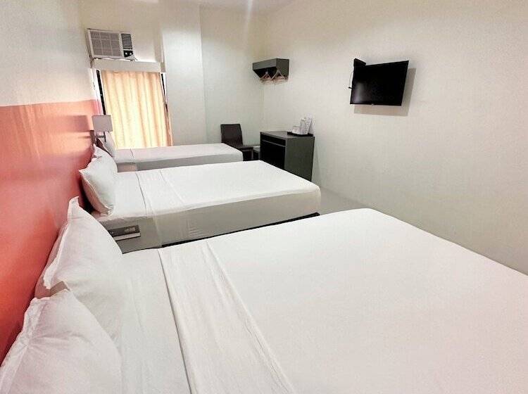 فندق صغير Travelbee Airport Inn