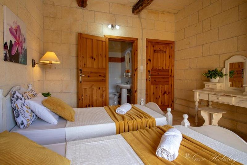 تختخواب و صبحانه Hibiscus