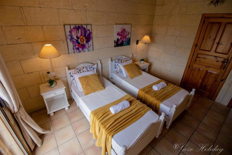 تختخواب و صبحانه Hibiscus