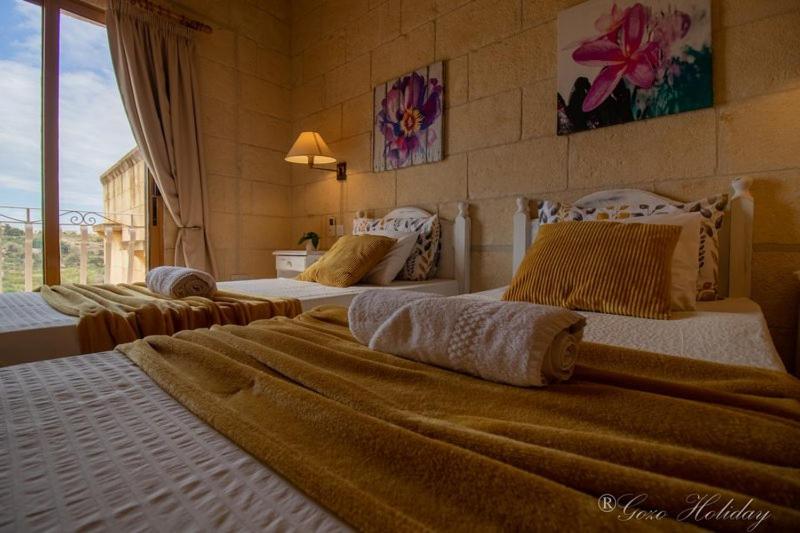 تختخواب و صبحانه Hibiscus