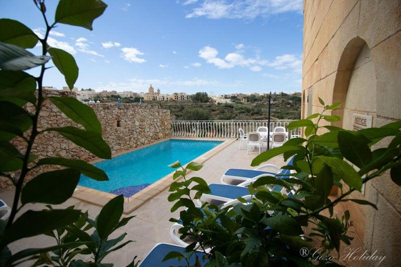 تختخواب و صبحانه Hibiscus