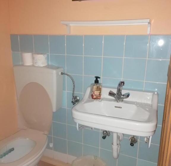 تختخواب و صبحانه Smučarska Koča