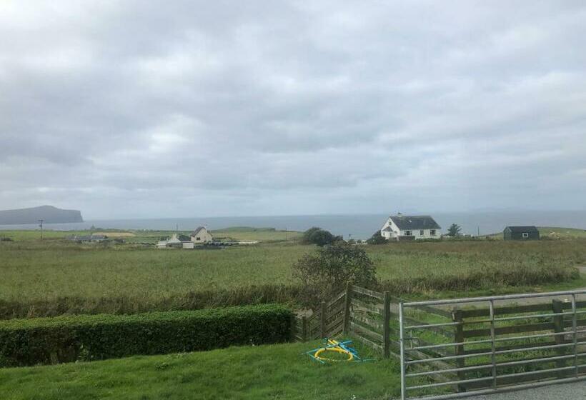 Bed and Breakfast Trumpan Cottage