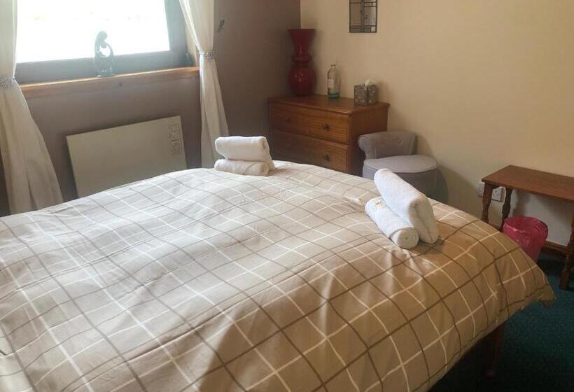 Bed and Breakfast Trumpan Cottage