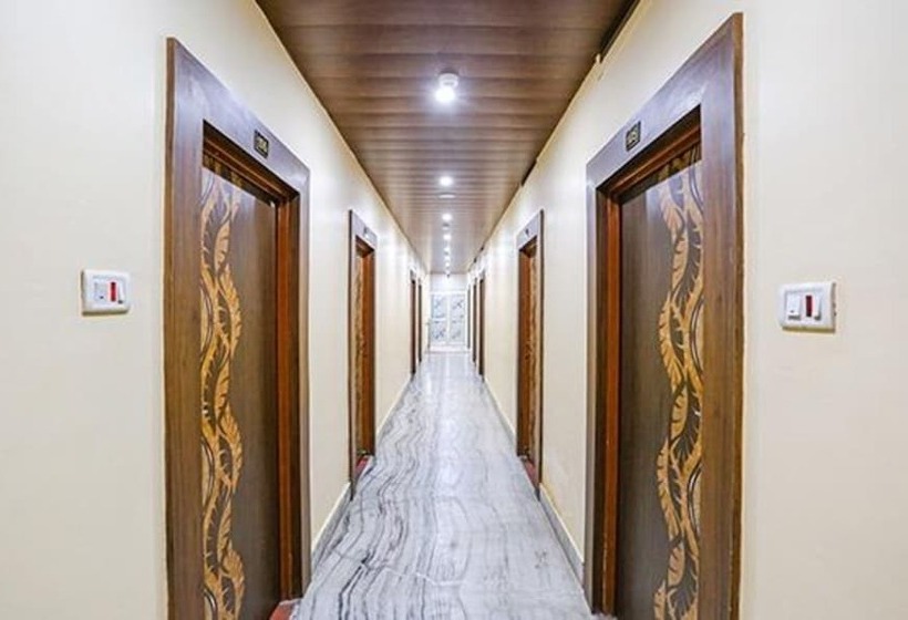 Fabhotel Shivam Palace