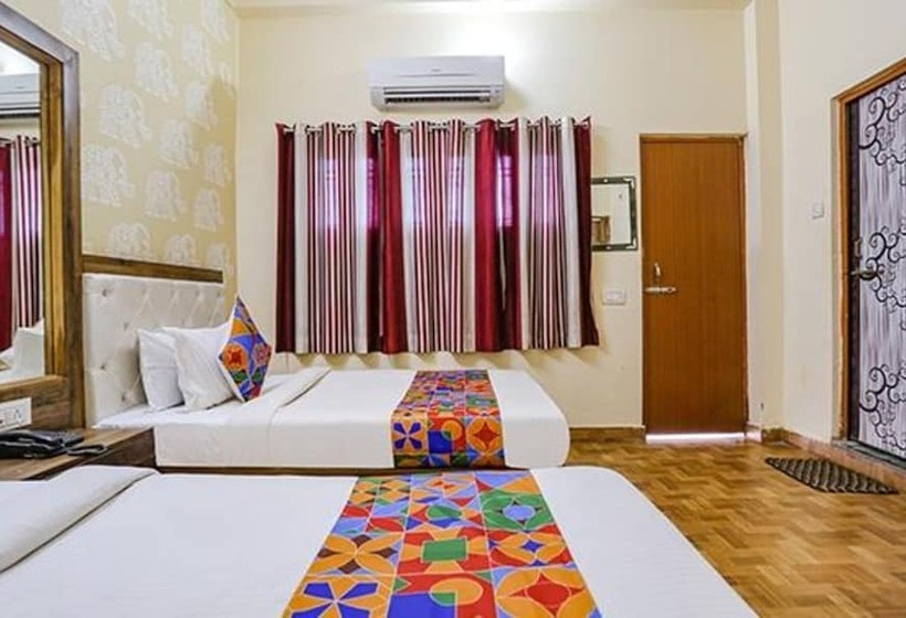 Fabhotel Shivam Palace