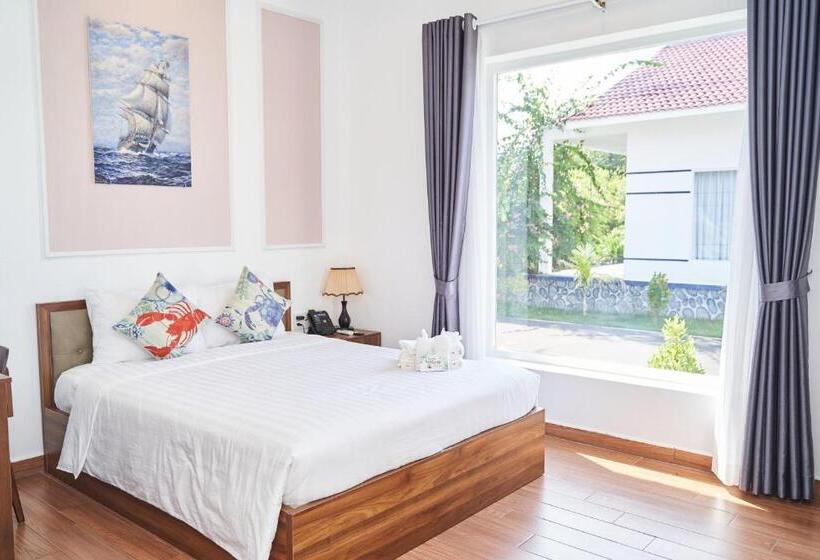 Hodota Cam Binh Resort & Spa Lagi Beach