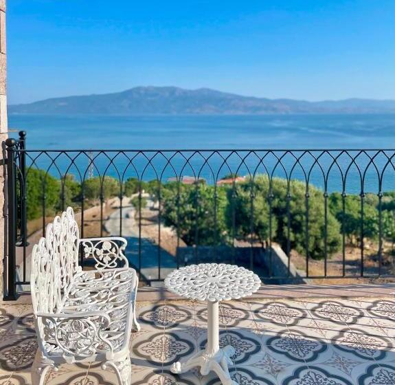 בית מלון כפרי Assos Gazebo