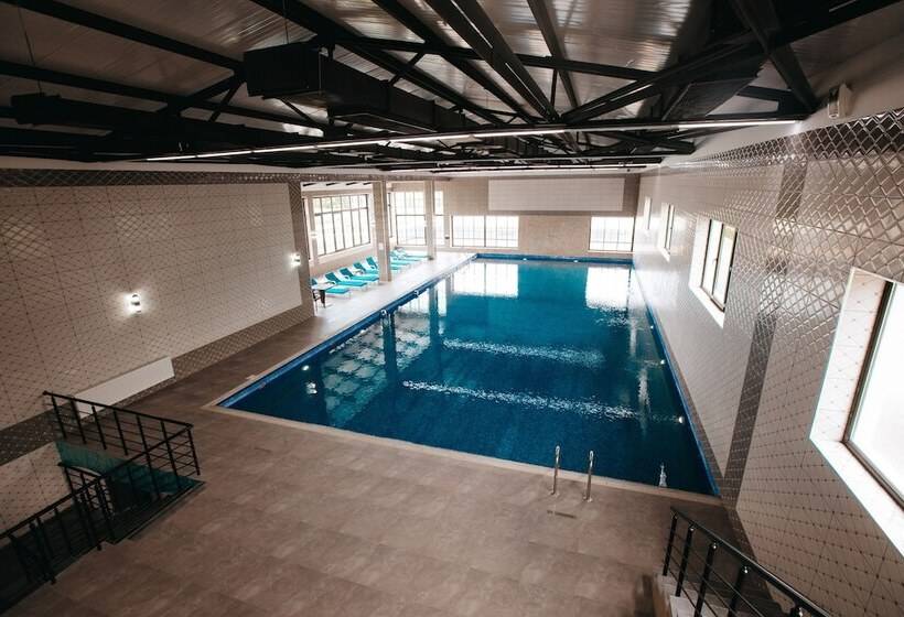 בית מלון כפרי Castle Resort Spa