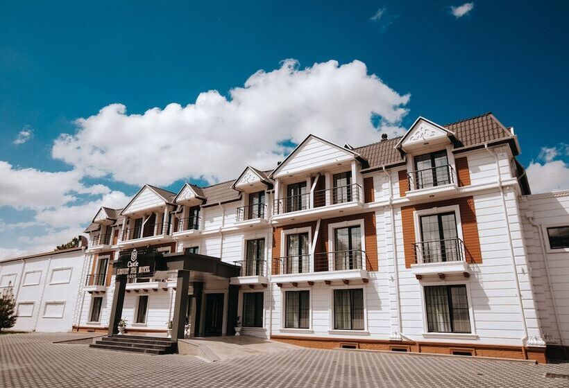 هتل Castle Resort Spa