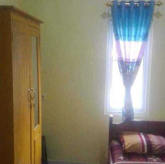 בית מלון כפרי Spot On 91371 Wisma Nadira