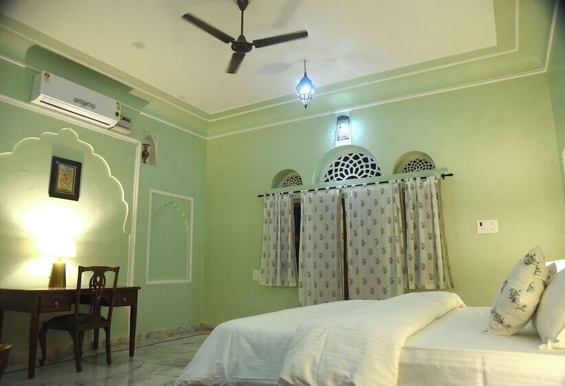 Hotel Fort Chabariya