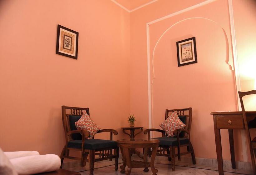 Hotel Fort Chabariya