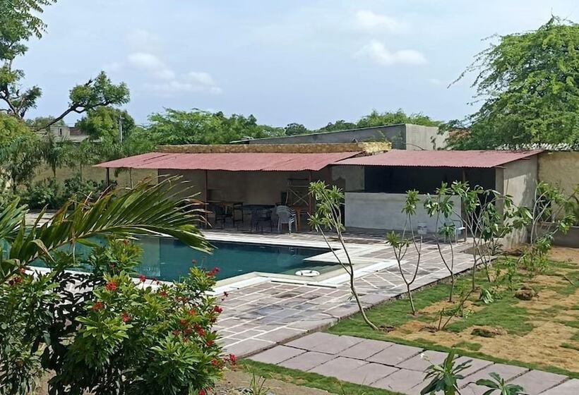 Hotel Fort Chabariya