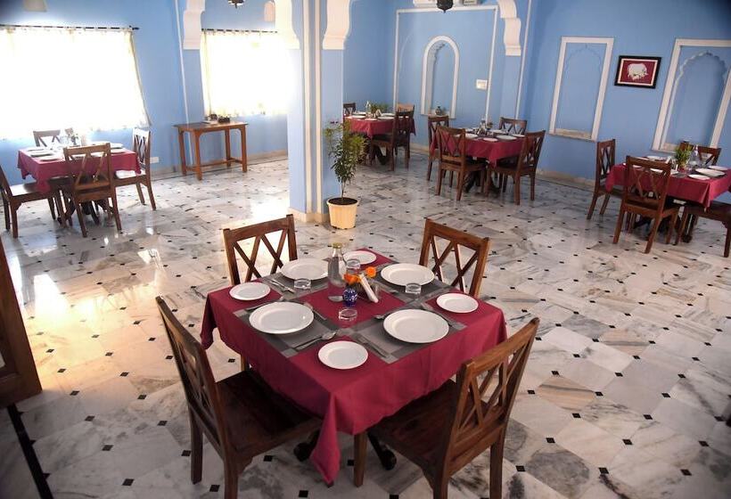 Hotel Fort Chabariya