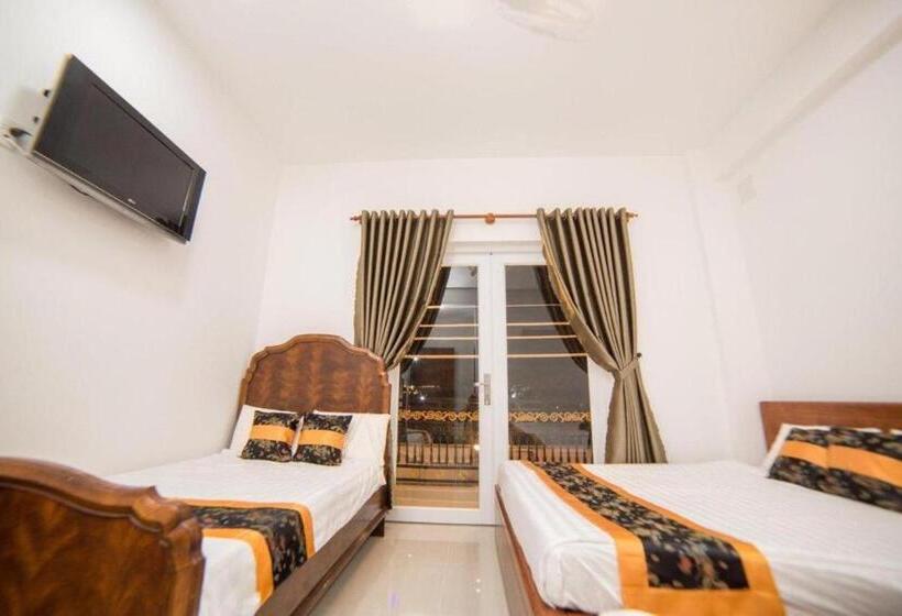 هتل Khách Sạn Bảo Quân Núi Sam