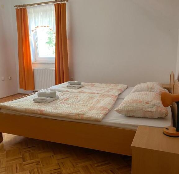 هتل Kmetija Knavs