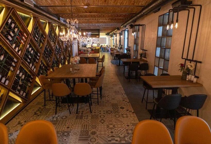 هتل Stari Grad Fojnica