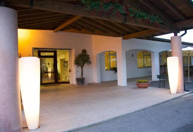 فندق Stella Alpina