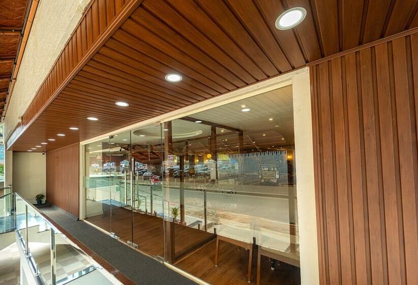 ホテル Vera By Bisque Hebbal Manyata Tech Park