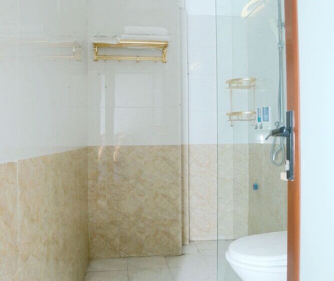 Luxury Airport Hotel & Travel