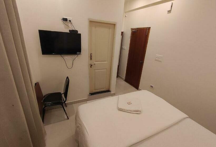 Mitra Hotels & Retreat