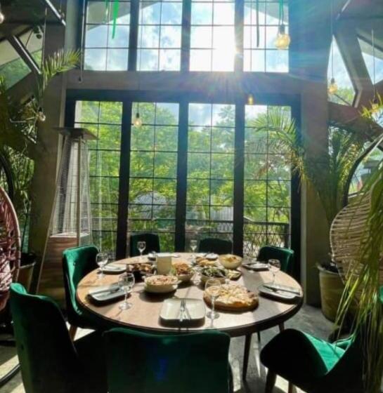 هتل Park Resort Mtirala National Park