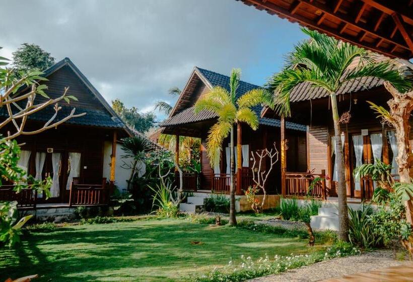 פנסיון Kurnia Guest House & Spa