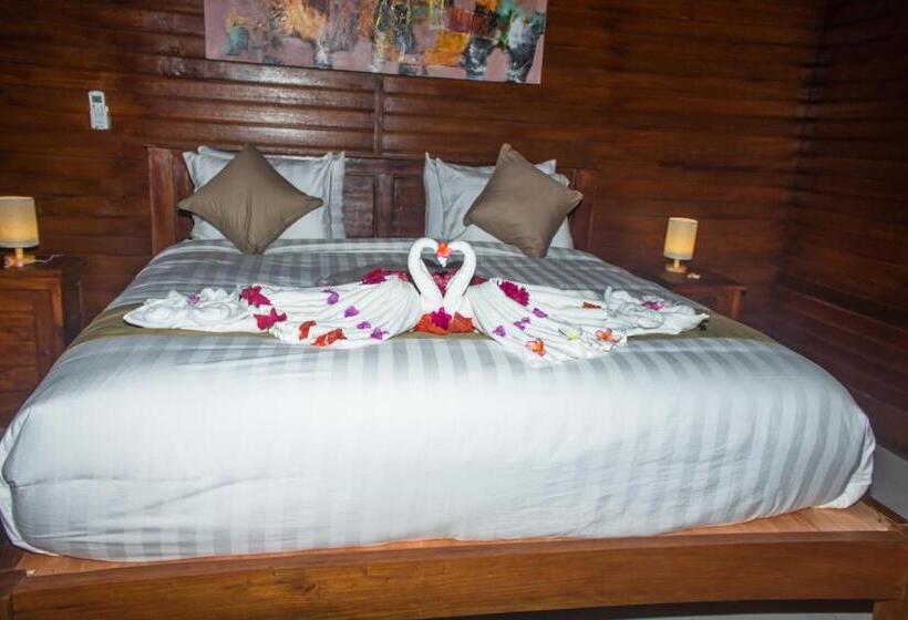 פנסיון Kurnia Guest House & Spa